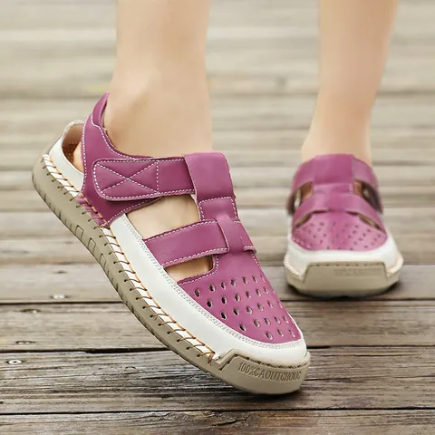 Women Fashion Hollow Out Breathable Clogs Flat Heel Contrast Color Microfiber Beach Sandals Casual Non-Slip Rubber Sole Summer Walking Shoes