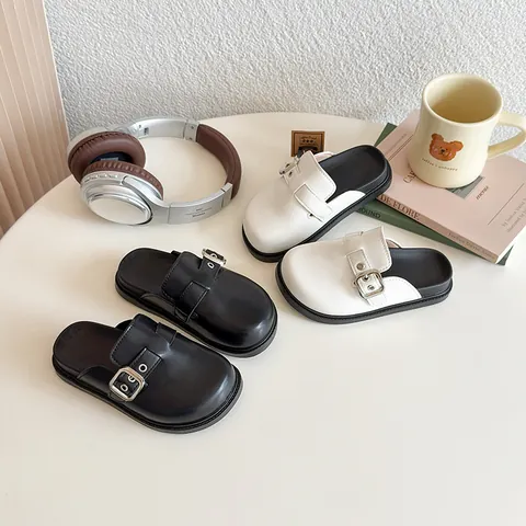 British Style Kids Clogs Summer New Boys Girls Buckle Closed Toe Sandals Retro PU Leather Outdoor Slippers Mules For Children