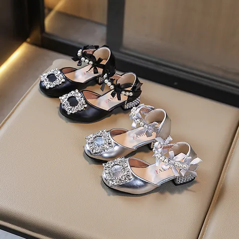 Zapatos de Princesa para Niñas Sandalias de Vestir con Lazo de Diamantes de Imitación Suela Blanda Tacón Ancho de PU con Perlas para Fiesta Boda Niñas Pequeñas