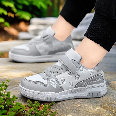 Kids Casual Sneakers Boys Girls Fashion Flat Shoes Denim Blue White Grey Black Red Shield Pattern Sneakers For School Outdoor