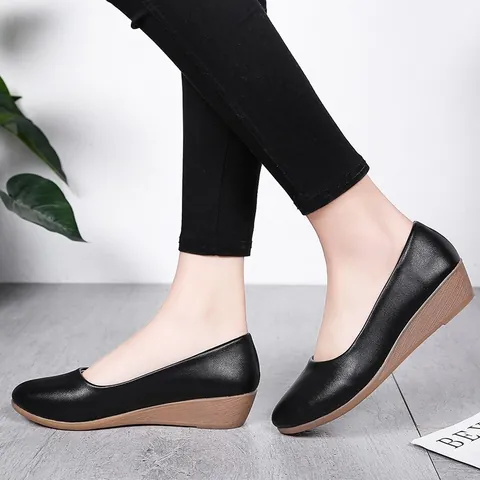 Mocasines de Cuña Cómodos para Mujer Punta Estrecha Zapatos Casuales Tacón Medio Sin Cordones Trabajo Oficina Zapatos de Cuero PU