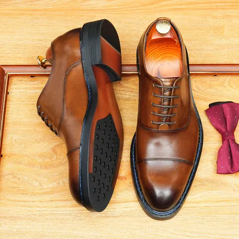 Herren Oxford Schuhe Rindsleder Kappenzehe Poliert Business Formelle Anzugschuhe Britischer Stil Spitze Zehe Schnürung Professionelle Fußbekleidung