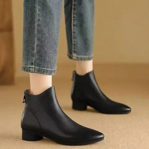 Bottines Femme à Bout Pointu et Découpe en V Style Cowboy Western Talon Bloc Moyen en Cuir PU Mode Automne Hiver