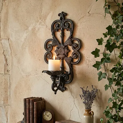 European Retro Cast Iron Hollow Wall Mounted Candle Holder Distressed Metal Sconce For Home Cafe Bar Wall Decor Aesthetic Ornament