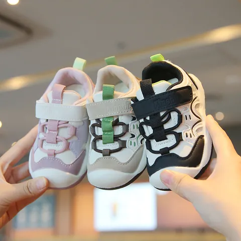 Baskets pour Tout-petits Chaussures de Marche à Semelle Souple Antidérapantes Respirantes Velcro Baskets Décontractées pour Bébés Garçons Filles