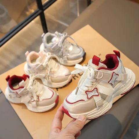 Baskets Respirantes pour Filles 2025 Printemps Automne Maille Décontracté Antidérapant Dad Shoes Chaussures de Course Mode