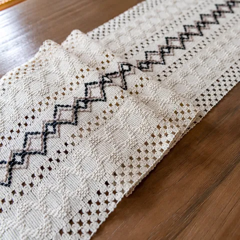 Chemin de Table Bohème Tissé en Coton Lin Motif Géométrique Avec Glands Style Ferme Décoration pour Table à Manger Maison