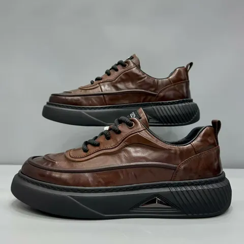 Nouvelles Chaussures Décontractées en Cuir pour Hommes Véritable Cuir de Vache Style Britannique Semelle Épaisse Baskets Respirantes Chaussures de Business à Lacets