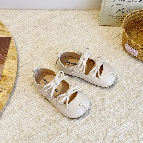 Chaussures de Princesse pour Filles Double Nœud Tabi Mary Janes Pied Divisé Semelle Souple Chaussures Uniques pour Enfants Mariage