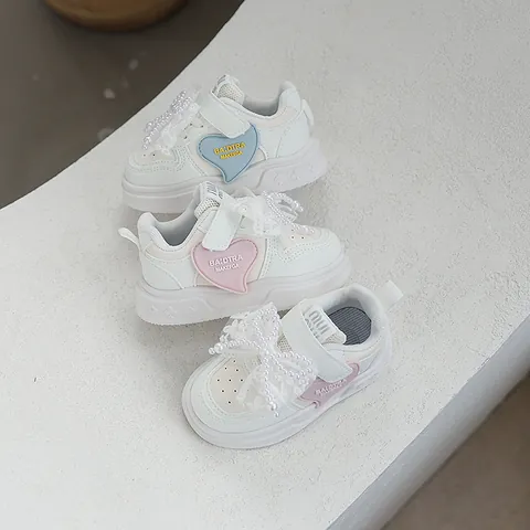 Girls Fashion White Sneakers Soft Sole Casual Children Shoes With Lace Artificial Pearl Bow Sweet Heart Student Board Shoes
