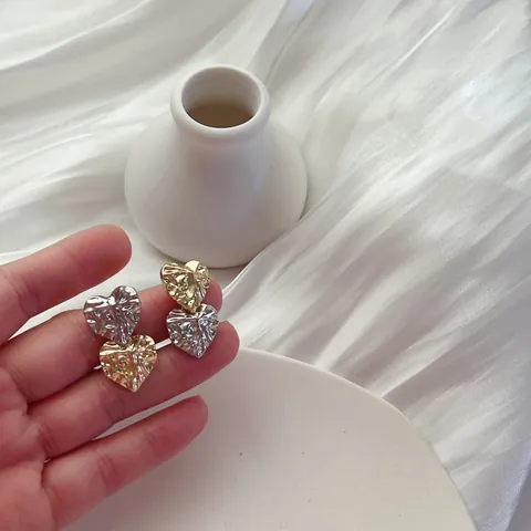 Pendientes de Botón de Corazón Plisado de Diseño Con Poste de Plata de Ley 925 Pendientes de Aleación Bicolor para Mujer