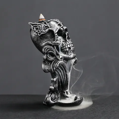 Gothic Skull Holy Grail Backflow Incense Burner Resin Antique Silver Finish Mysterious Smoke Waterfall Home Decor Ornament