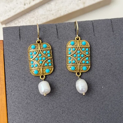 Pendientes Colgantes Geométricos Estilo Corte Vintage de Aleación de Zinc Chapado en Oro Con Perla Artificial y Cuentas de Turquesa