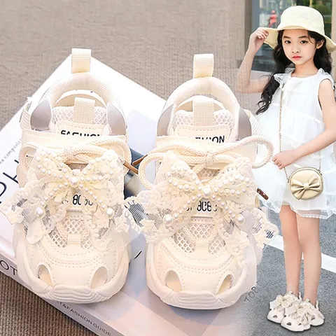 Sandali in Rete per Bambine Traspiranti Scarpe Sportive da Principessa Con Fiocco in Pizzo Perla Artificiale Punta Chiusa Sneakers
