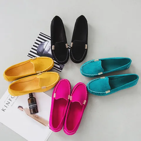Mocassini da Donna Stile Coreano Scarpe Basse Slip-On PU Effetto Scamosciato Fibbia in Metallo Scarpe Singole Casual Comode