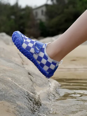 Kids Swimming Wading Shoes Quick Dry Water Beach Aqua Shoes For Boys Girls Soft Non-Slip Rubber Sole Checkerboard Pattern Outdoor Pool
