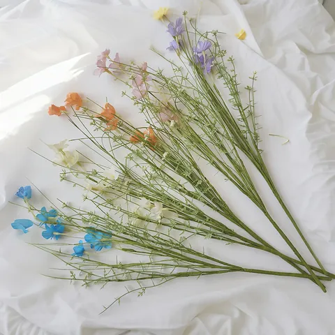 Artificial Daisy Flower Branches Plastic Silk Fabric Simulation Floral Stems For Home Wedding Party Table Decor Faux Greenery Plants