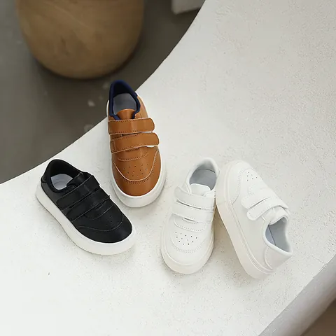 Children's Casual White Sneakers Synthetic Leather Magic Tape Anti-Slip Board Shoes For Boys Girls Toddlers School Sneakers