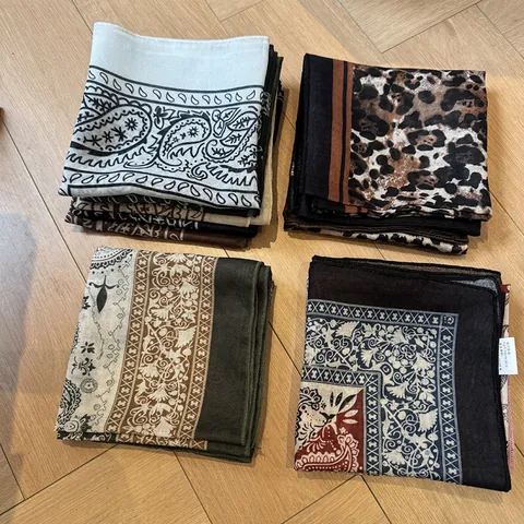 Women Artistic Polyamide Small Square Scarf Retro Printed Paisley Polka Dot Headscarf Fashion Neck Scarf Bandana Accessories