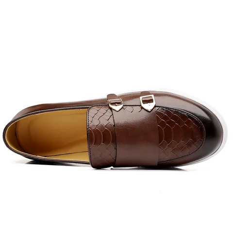 Britischer Stil Doppel-Monkstraps Herren Freizeitlederschuhe Mode Krokodil-Prägung PU Loafers Weiße Dicke Sohle Board Sneakers