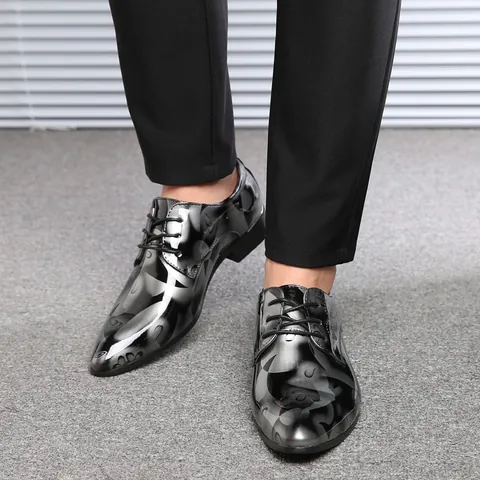 Zapatos de Cuero Casuales de Estilo Británico para Hombre con Punta Puntiaguda y Cordones Moda Brillante Estampado Zapatos de Negocios