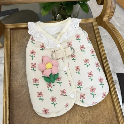 Small Pet Cotton Vest Quilted Floral Winter Coat For Dogs Cats Sweet Lace Trim Jacket With Traction D-Ring Pet Apparel