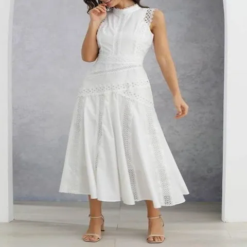 Robe Sans Manches en Dentelle Ajourée Style Français Robe de Soirée Élégante en Ligne A Été Femme Robe Maxi Unie