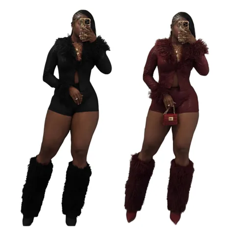 Conjunto de Cuero de PU con Patrón de Serpiente Sexy para Mujer Chaqueta con Adorno de Felpa Top Y Pantalones Cortos