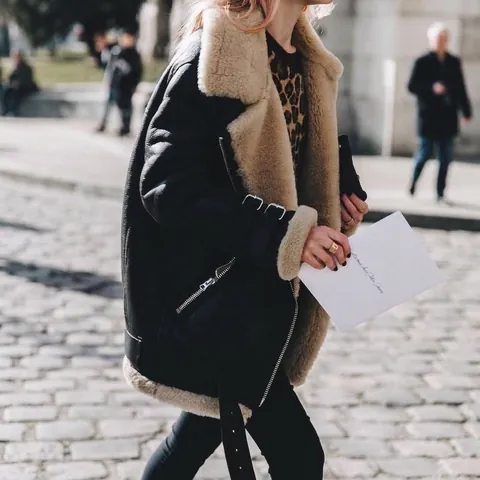 Women Faux Suede Biker Jacket With Faux Lamb Wool Lining Thick Warm Lapel Motorcycle Coat Casual Outerwear Top For Autumn Winter
