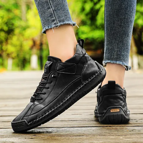 Women Hand Stitched Leisure Shoes Comfortable Soft Sole Flat Mom Shoes Microfiber Leather Sneakers Autumn Walking Footwear