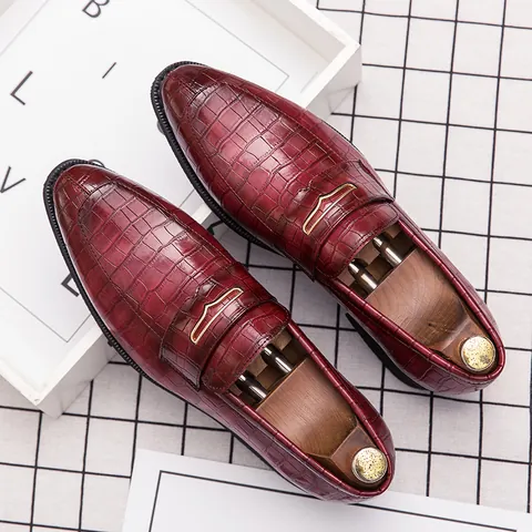 Men's Business Leather Shoes Crocodile Pattern Loafers British Style Pointed Toe Slip-on Formal Dress Shoes for Wedding