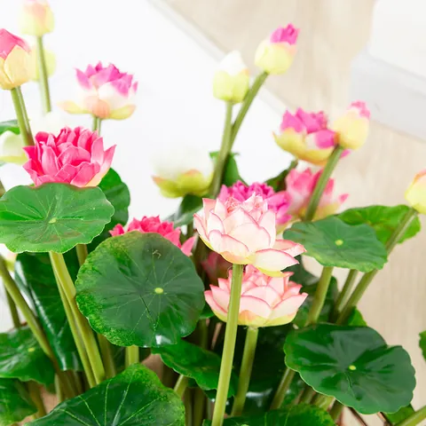 Bouquet de Fleurs de Lotus en Soie Artificielle Plante Simulée pour Décoration de Maison