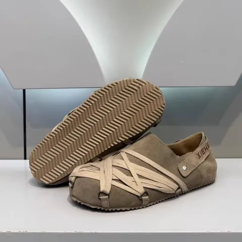 Mocassins Décontractés en Cuir Véritable Daim pour Hommes Avec Design Unique de Bandage Croisé Mocassins de Créateur Cousus Main Chaussures Outdoor Respirantes