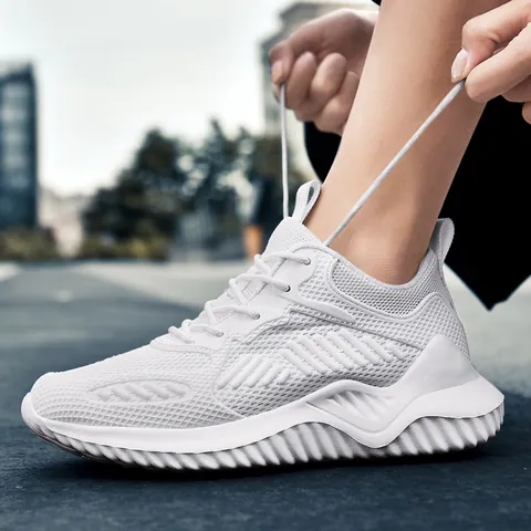 Ademende Flyknit Mesh Chunky Sneakers Voor Heren En Dames Dikke Zool Antislip Outdoor Sport Casual Schoenen Urban Techwear Dad Schoenen