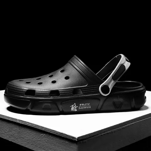 Summer Beach Clogs Couple Outdoor Breathable Thick Sole Hollow Sandals Non-Slip Garden Shoes For Men Women
