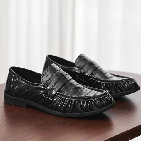 Mocasines de Diseñador de Lujo para Hombre 2025 Otoño Ligeros Sin Cordones Cuero Auténtico Business Casual Patrón de Cocodrillo