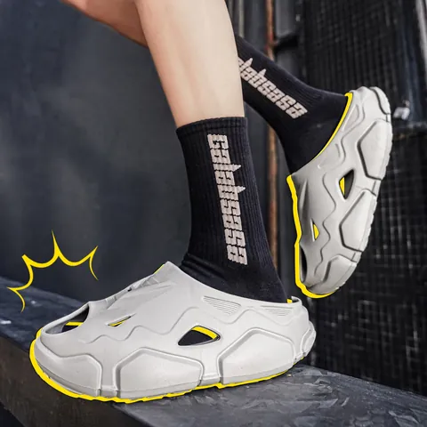 Mecha-Stil Designer Slides Für Herren Damen Mode Dicke Sohle Weiche EVA Hausschuhe Casual Outdoor Sport Strand Hohle Sandalen