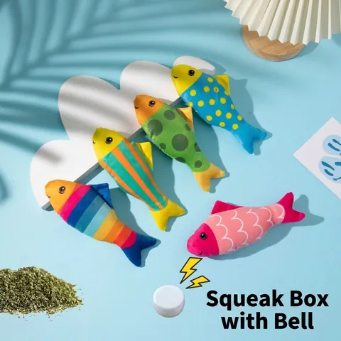 Juguete de Hierba Gatera con Forma de Pez para Gatos Peluche Suave Juguete para Masticar Interactivo con Cascabel Incorporado