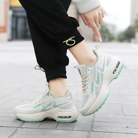 Sneaker alla Moda Fly-knit da Donna Suola Spessa Cuscino d'Aria Scarpe Dad Alzate Internamente Casual Scarpe da Corsa