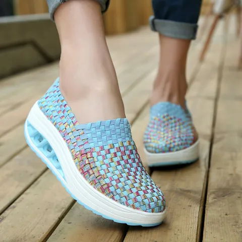 Scarpe Rocker Intrecciate Traspiranti Donna Leggere Sneakers Platform Casual Slip-on Mesh Scarpe da Camminata Taglie Forti