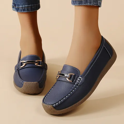 Damen Casual Flache Loafers Weiches PU Leder Mokassins Mit Metallschnalle Handgenäht Bequeme Fahrschuhe Mama Schuhe
