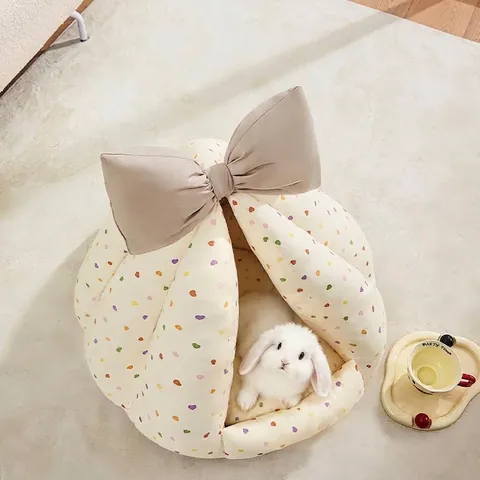 Semi-Enclosed Small Pet Sleeping Nest Soft PP Cotton Warm Indoor House For Rabbits Guinea Pigs Hamsters Cute Bow Cartoon Print Pet Bed