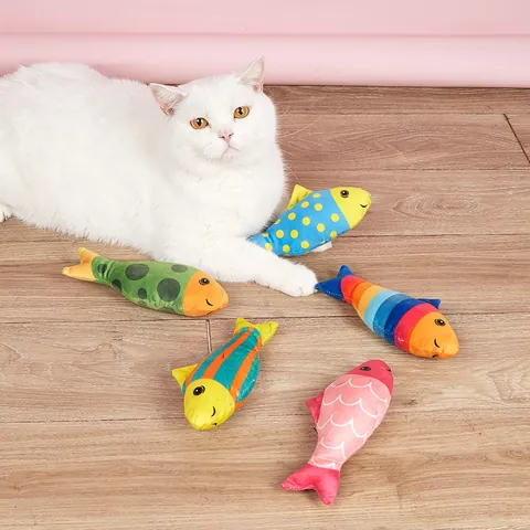 Juguete de Hierba Gatera con Forma de Pez para Gatos Peluche Suave Juguete para Masticar Interactivo con Cascabel Incorporado
