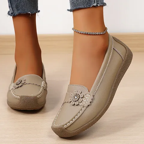 Mocassini Casual da Donna Primaverili in Pelle PU Scarpe Basse Suola Morbida Decorazione Floreale Comode Scarpe Beanies Taglie Forti Mamma