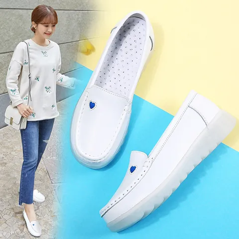 Women's White Leather Nurse Shoes Heart Embroidery Breathable Soft Sole Wedge Flat Loafers Slip On Professional Nursing Footwear