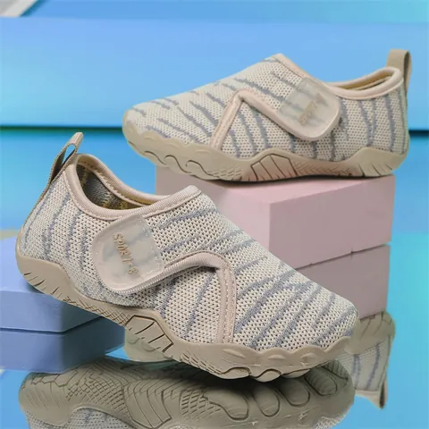 Kids Breathable Mesh Water Shoes Non-slip Soft Sole Outdoor Beach Shoes For Boys Girls Comfortable Slip-on Sandals With Toe Protection