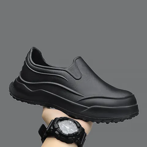 Men Waterproof Non-slip Chef Shoes Black EVA Lightweight Slip-on Casual Work Sandals Garden Shoes For Kitchen Restaurant