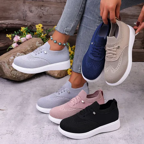 Dames Casual Mesh-Schoenen Ademend Flyknit Slip-on Loafers Lichtgewicht Dikke Zool Wandelsneakers Voor Zomer Outdoor Dagelijks