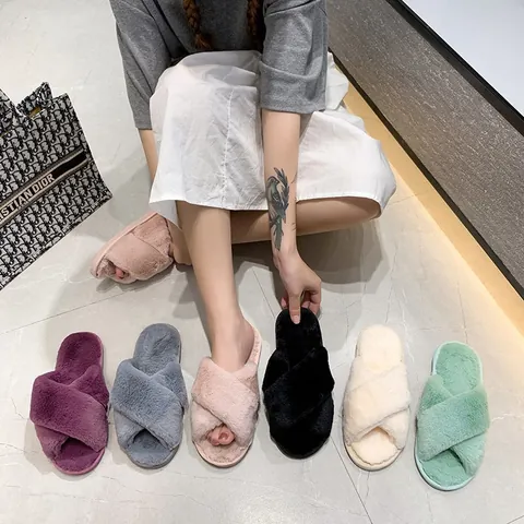 Chaussons de Maison en Fausse Fourrure à Brides Croisées pour Femmes Chauds Antidérapants Intérieur Peluche Chaussures Automne Hiver Couples