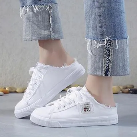 Dames Casual Canvas Mules Gerafelde Rand Slip-on Platte Board Schoenen Ademend Mode Sneakers Patch Detail Wit Zwart Blauw